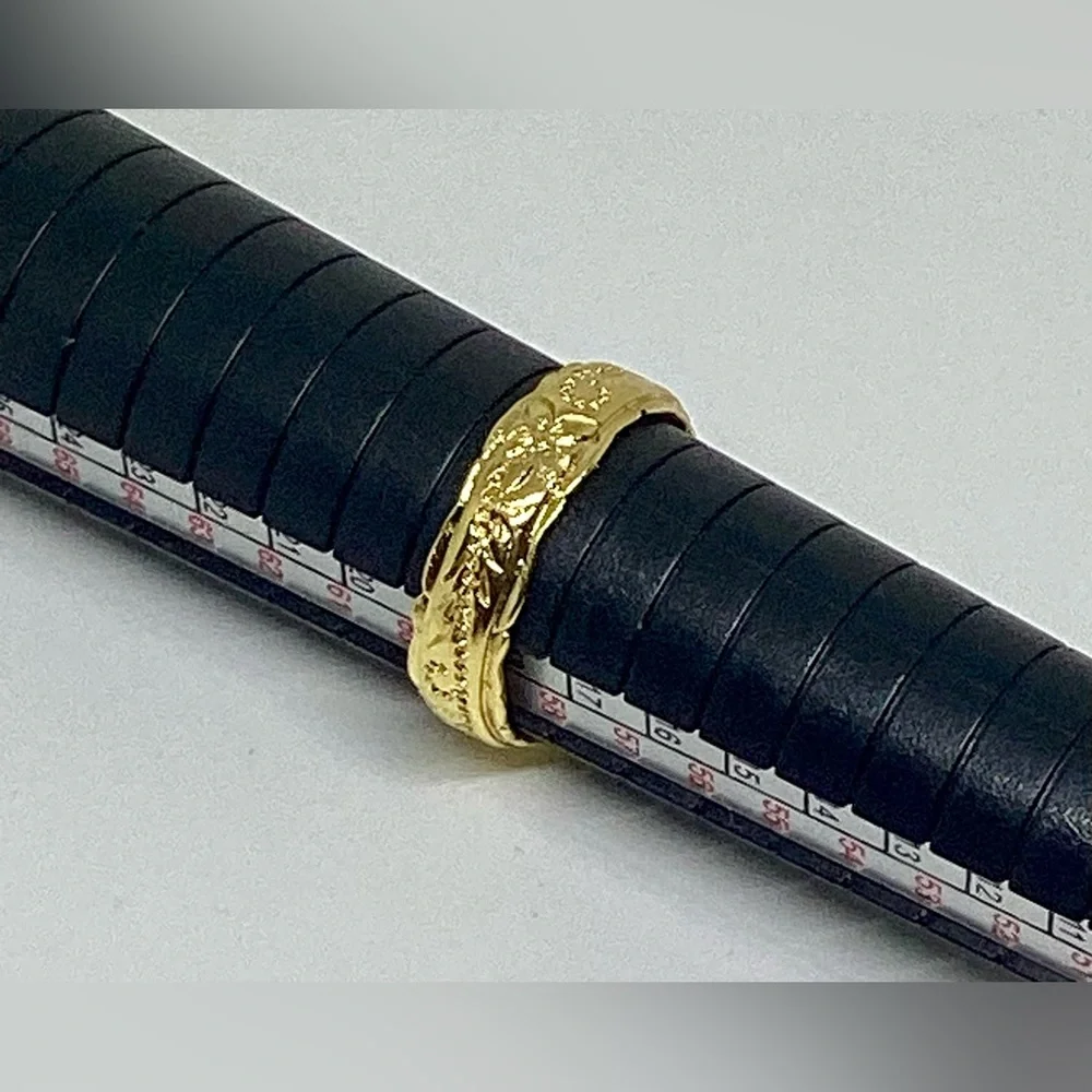 NWT! Beautiful 18 kt Gold Plated Band Wedding Floral 9